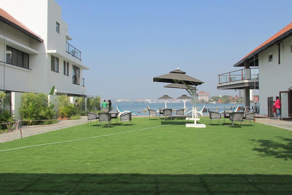 Xandari Harbour Hotel Kochi Exterior foto